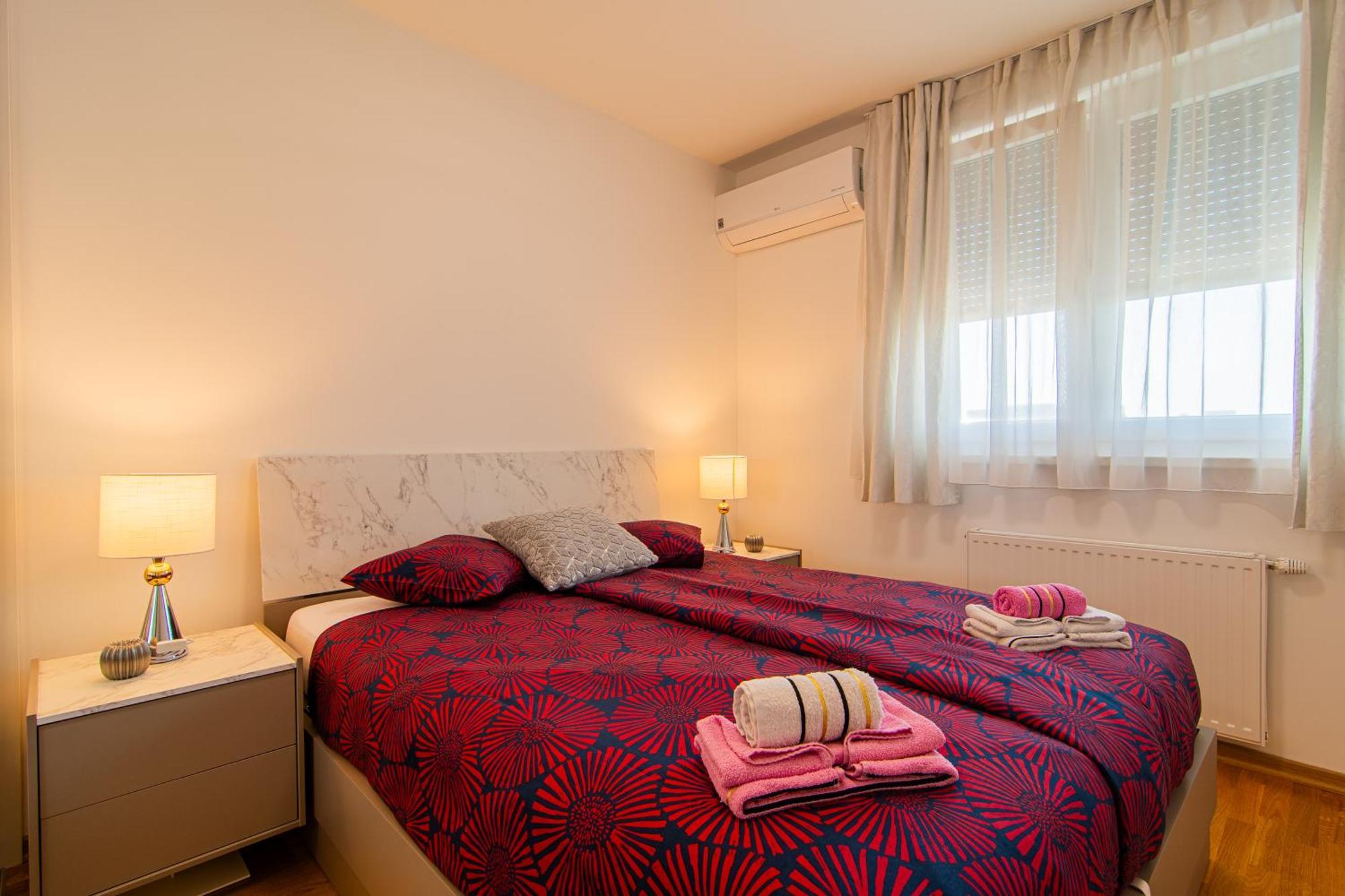 Flexible Selfcheckins 74 - - Garage - Loggia - New * Zagreb